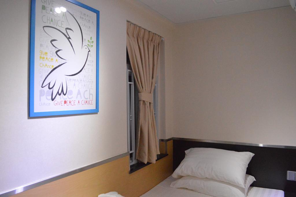 Modern Inn Hong Kong Room photo